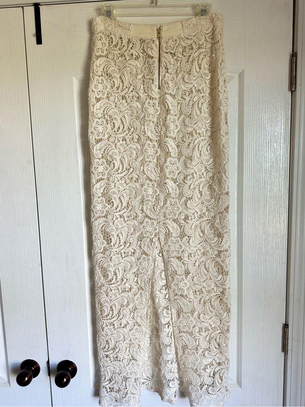 Alice + Olivia Ivory Lace Maxi Skirt Unlined Floral Guipure Sz 10 Formal - Picture 5 of 13